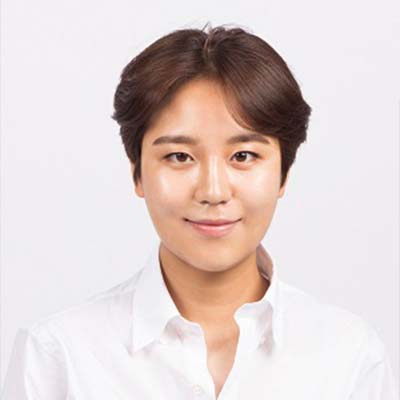 Yuri Kim 